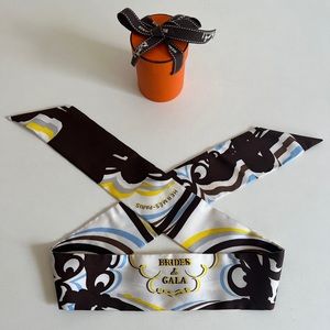 Hermes Silk Brides De Gala Shadow Twilly Marron White Juane